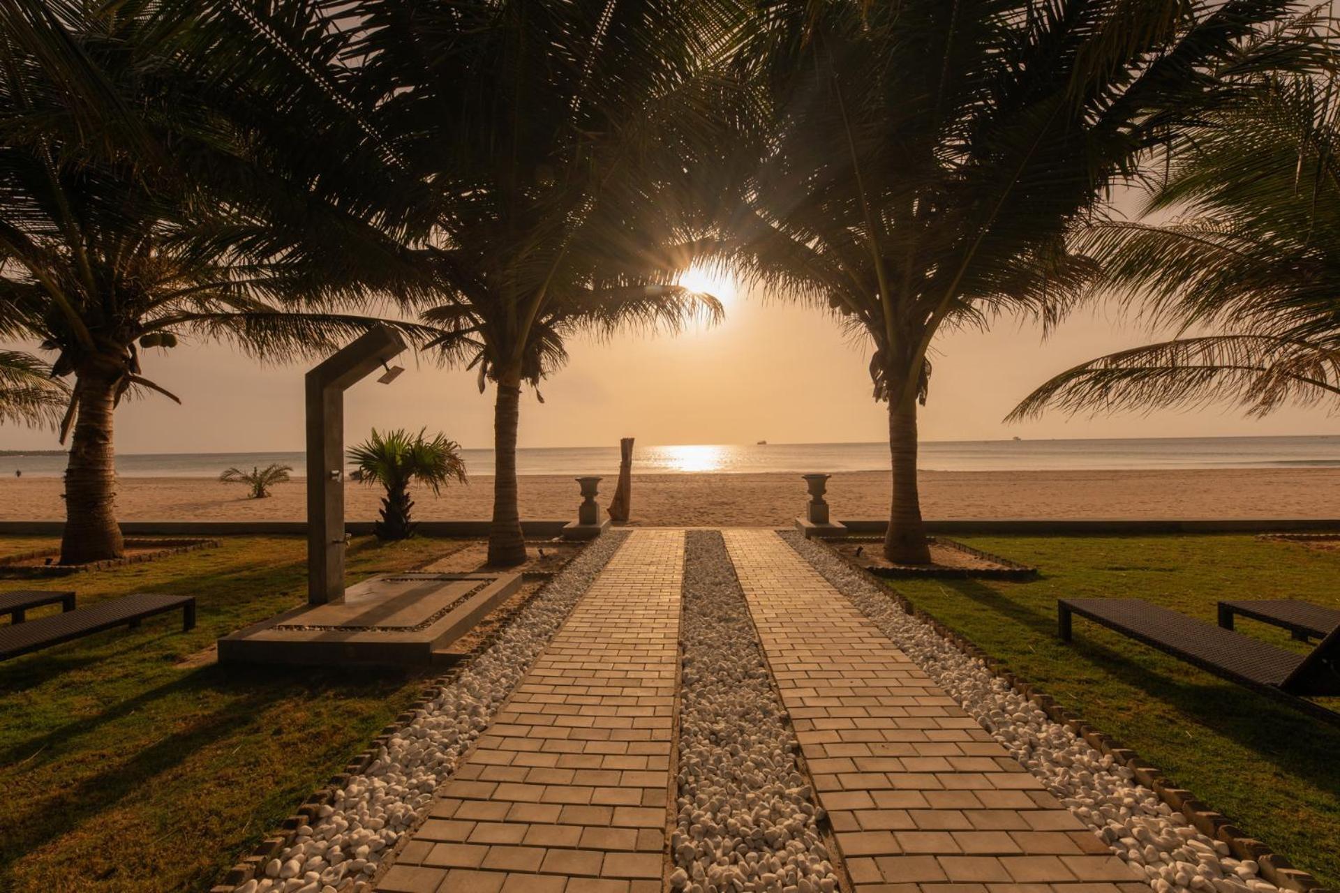 Uppuveli Beach By Dsk Triquinimale Exterior foto